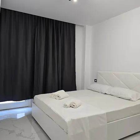 Daila Apartment *